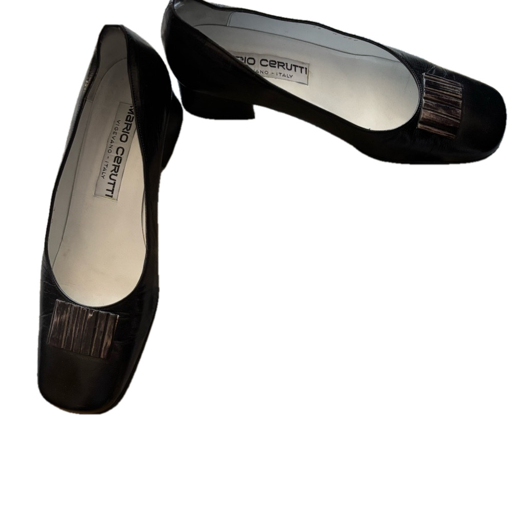 Mario Cerutti low heeled shoes